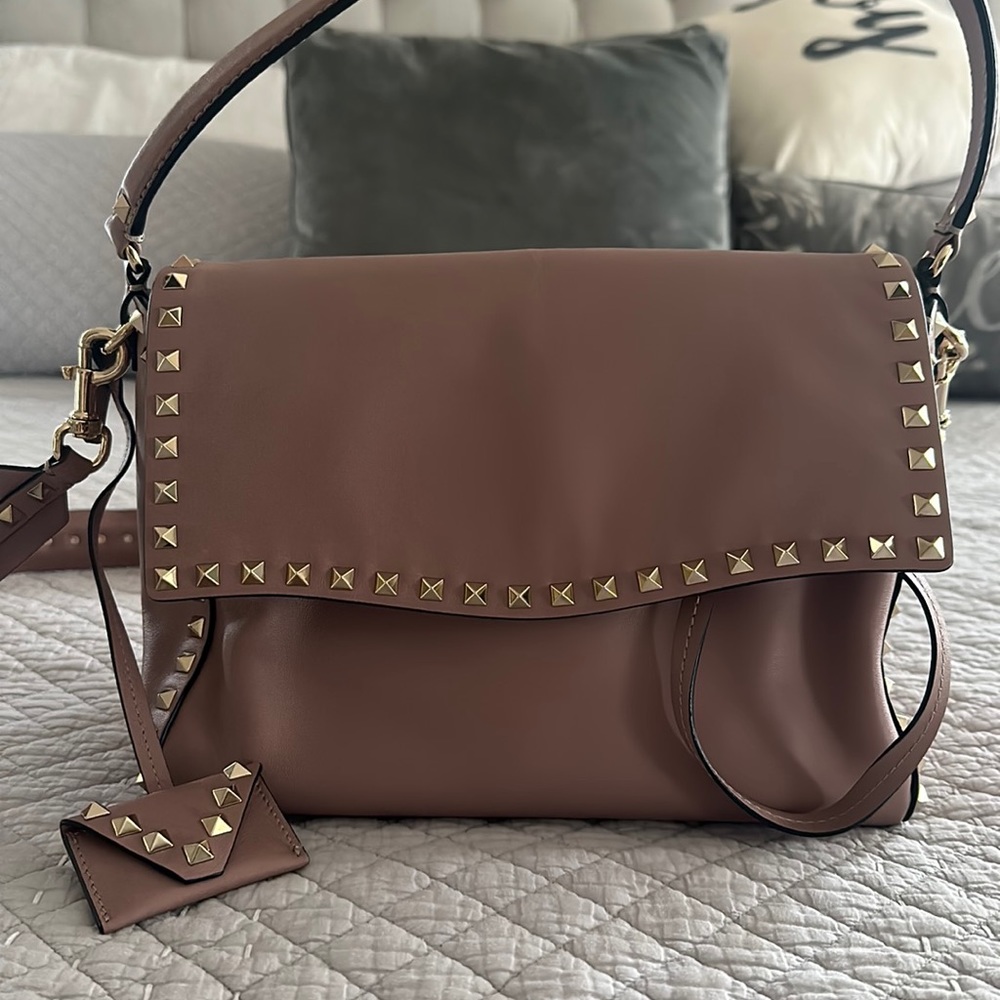 Valentino Garavani rockstud medium bag